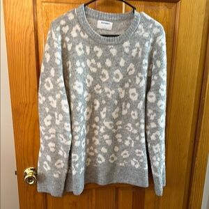 #53 - Old Navy Leopard Print Crew Neck Sweater